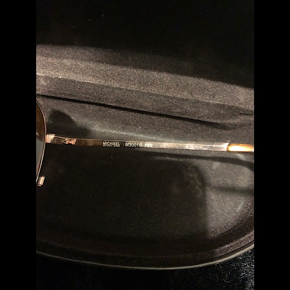 Michael Kors M3001s 780 Rose Gold Sunglasses - Picture 2 of 5